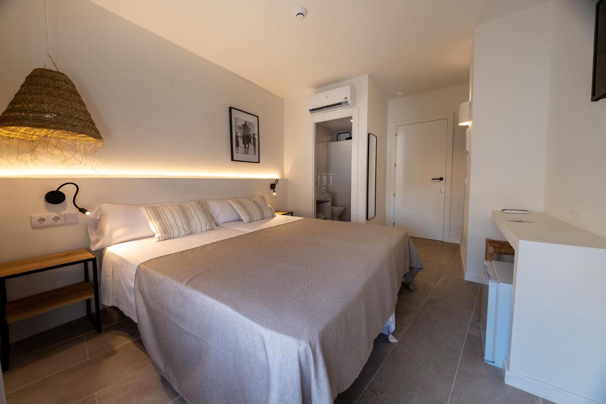 Tres Tocs Hotel Ciutadella  Exterior photo